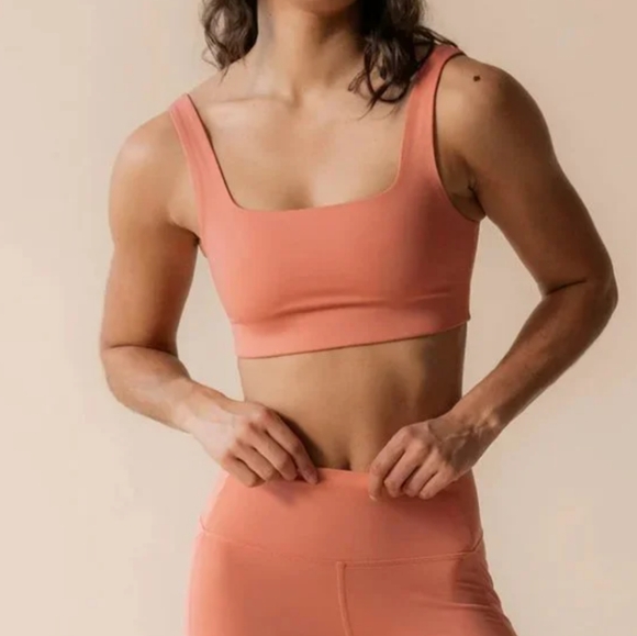 girlfriend collective Other - Girlfriend Collective Tommy Cropped Bra In Primrose